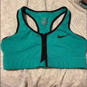 Nike sportsbra